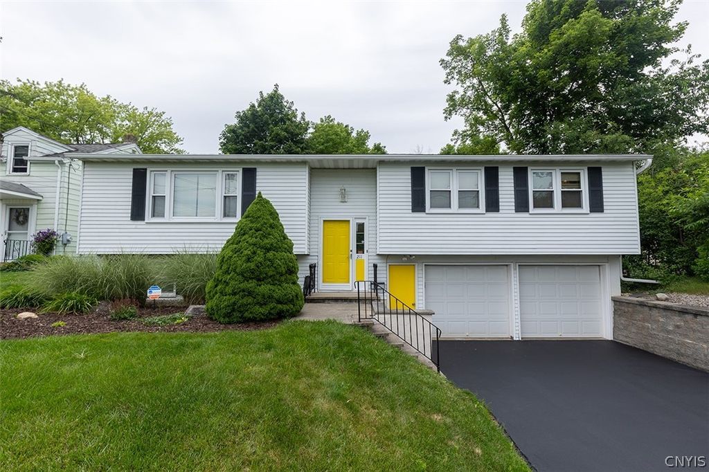 211 Knapp Road, Geddes, NY 13219