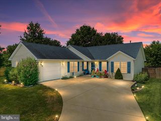 112 HAMMER CT, Stephens City, VA 22655
