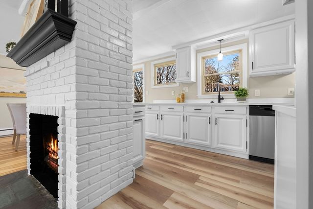 23 Sunrise Ave, Stoneham, MA 02180