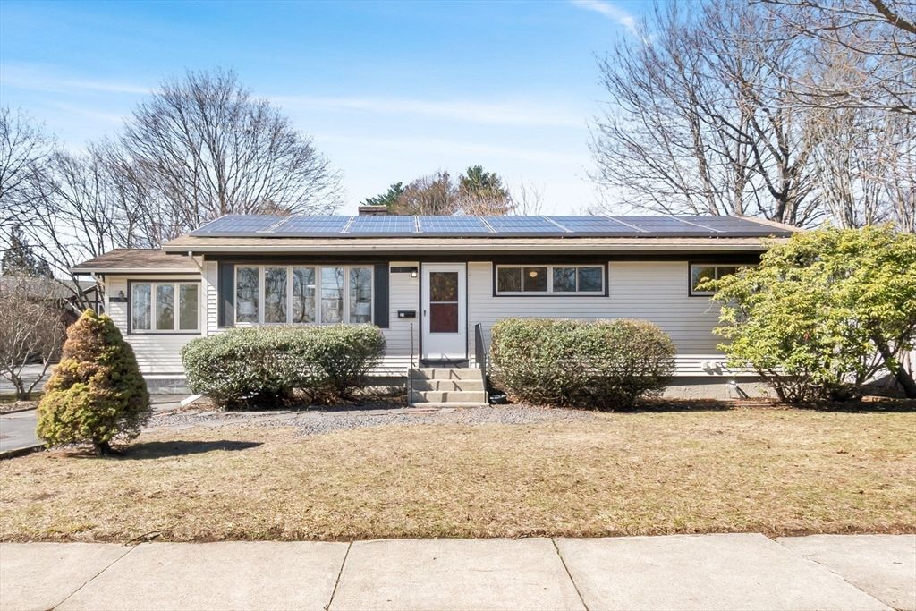 23 Sunrise Ave, Stoneham, MA 02180