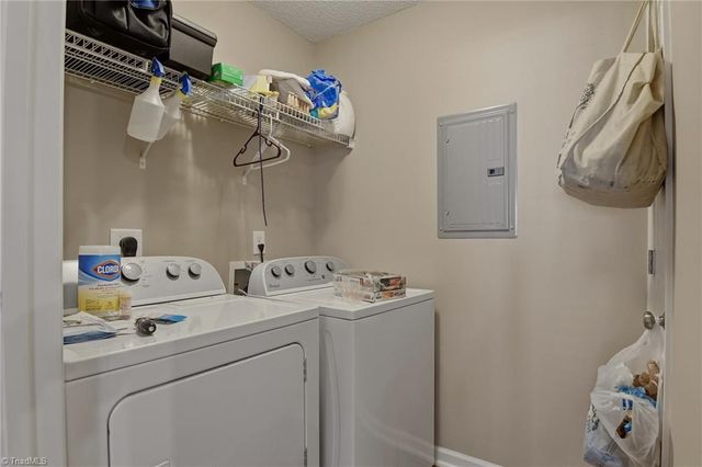 3771 Holmes Creek Place 201, Winston-salem, NC 27127
