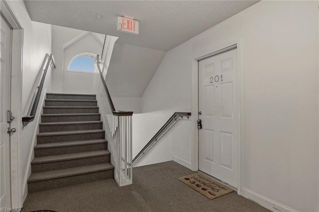 3771 Holmes Creek Place 201, Winston-salem, NC 27127