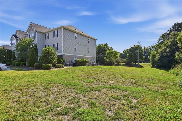 3771 Holmes Creek Place 201, Winston-salem, NC 27127