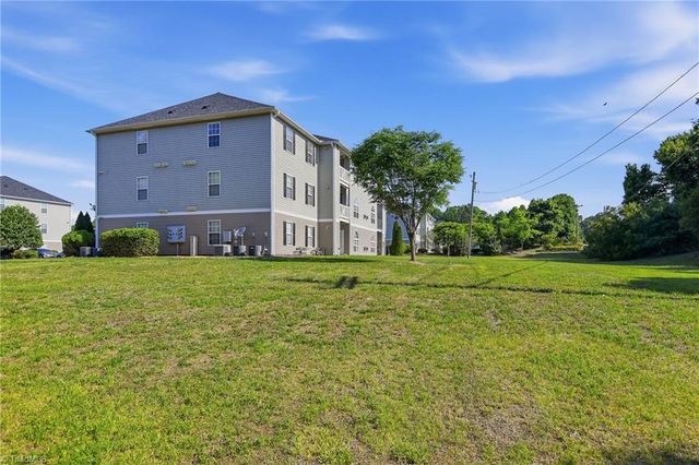 3771 Holmes Creek Place 201, Winston-salem, NC 27127