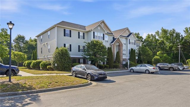 3771 Holmes Creek Place 201, Winston-salem, NC 27127