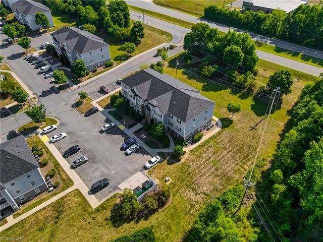 3771 Holmes Creek Place 201, Winston-salem, NC 27127