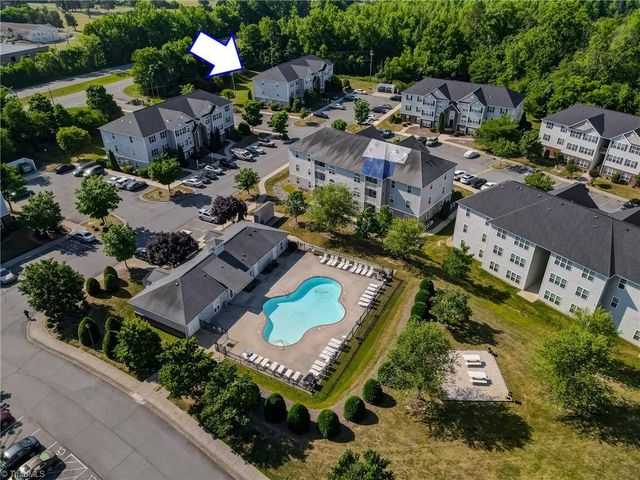 3771 Holmes Creek Place 201, Winston-salem, NC 27127