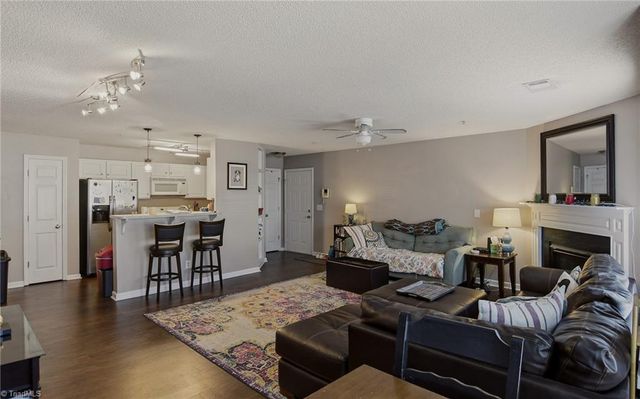 3771 Holmes Creek Place 201, Winston-salem, NC 27127