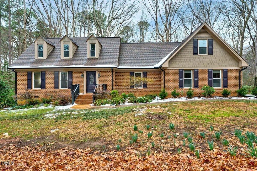 107 Larkwood Lane, Cary, NC 27518