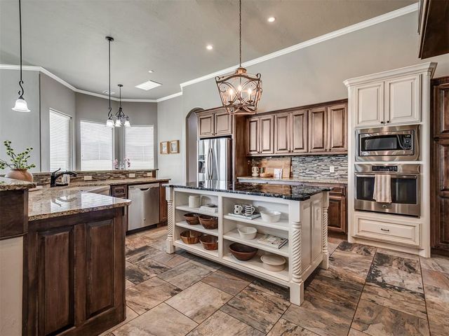 600 NW 153rd Street, Edmond, OK 73013