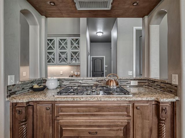 600 NW 153rd Street, Edmond, OK 73013