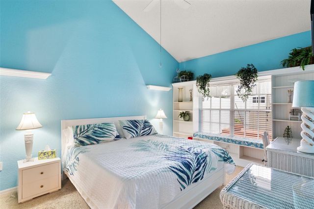 2740 HAMBLE VILLAGE LANE, Palm Harbor, FL 34684