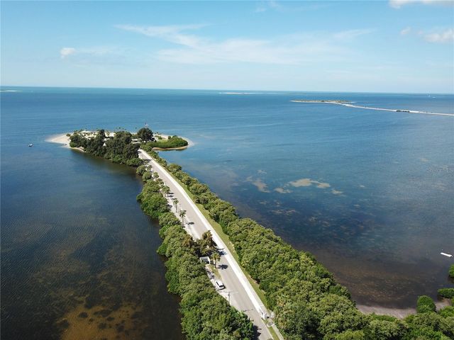 2740 HAMBLE VILLAGE LANE, Palm Harbor, FL 34684