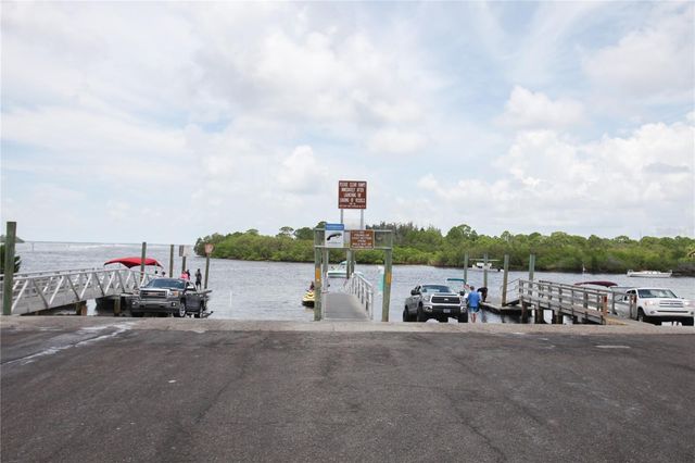 2740 HAMBLE VILLAGE LANE, Palm Harbor, FL 34684