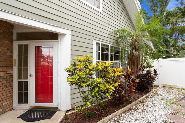 2740 HAMBLE VILLAGE LANE, Palm Harbor, FL 34684