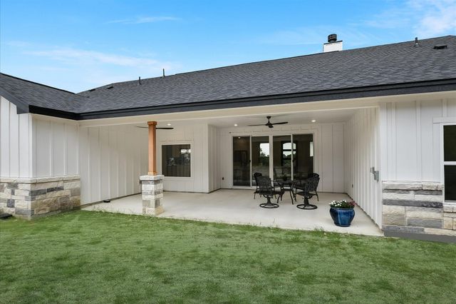 19920 Old Burnet RD, Jonestown, TX 78645