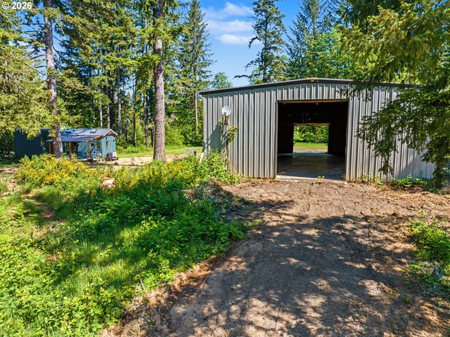 51660 E TERRA FERN Dr, Sandy, OR 97055