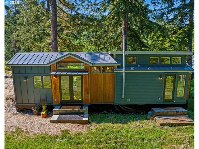 51660 E TERRA FERN Dr, Sandy, OR 97055