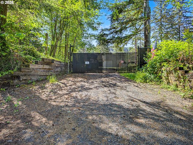 51660 E TERRA FERN Dr, Sandy, OR 97055
