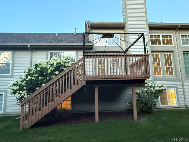 5894 Augusta Lane, Holly Township, MI 48439