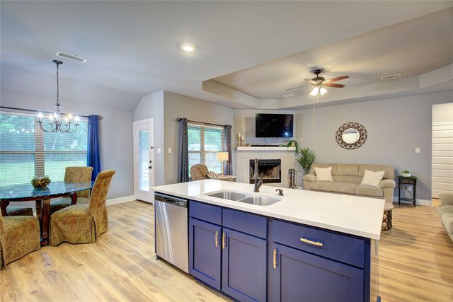 10605 Lago Vista, Quinlan, TX 75474