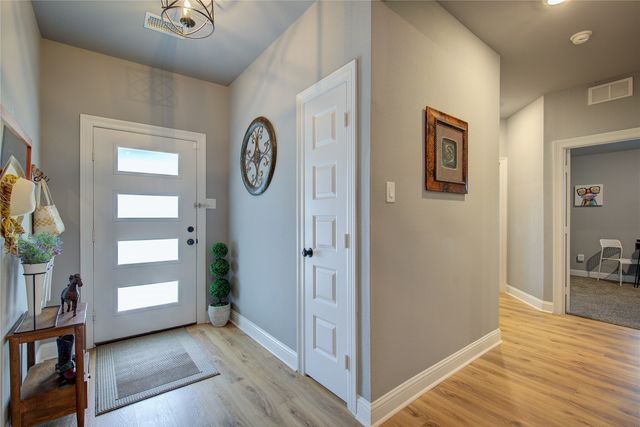 10605 Lago Vista, Quinlan, TX 75474