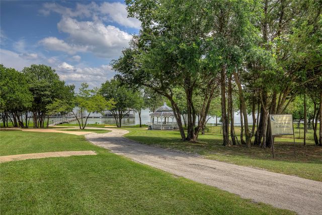 10605 Lago Vista, Quinlan, TX 75474