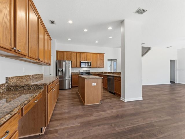 5446 SPECTACULAR BID DRIVE, Wesley Chapel, FL 33544