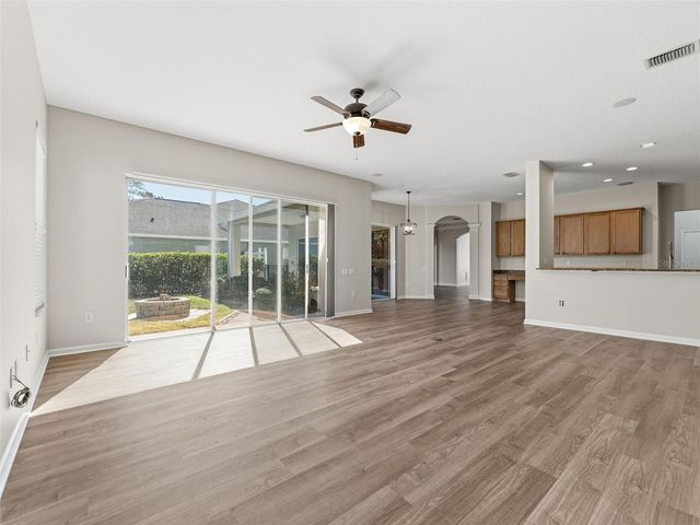 5446 SPECTACULAR BID DRIVE, Wesley Chapel, FL 33544