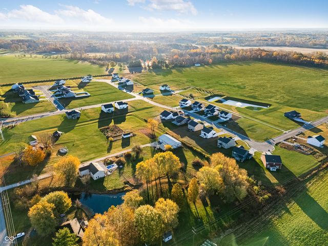 359 N Grand Oaks Drive, Mooresville, IN 46158