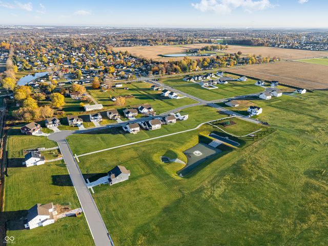 359 N Grand Oaks Drive, Mooresville, IN 46158