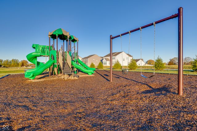 359 N Grand Oaks Drive, Mooresville, IN 46158