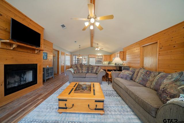 368 Charyla, Scroggins, TX 75480