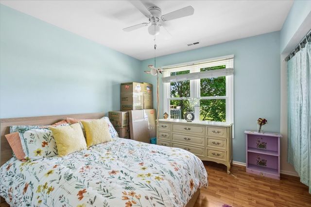 166 Hemingway Court 252, Vernon Hills, IL 60061