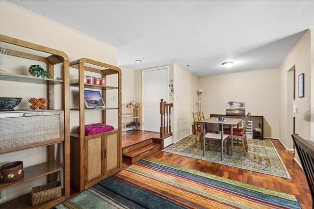 166 Hemingway Court 252, Vernon Hills, IL 60061