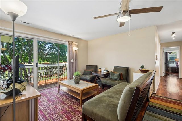 166 Hemingway Court 252, Vernon Hills, IL 60061