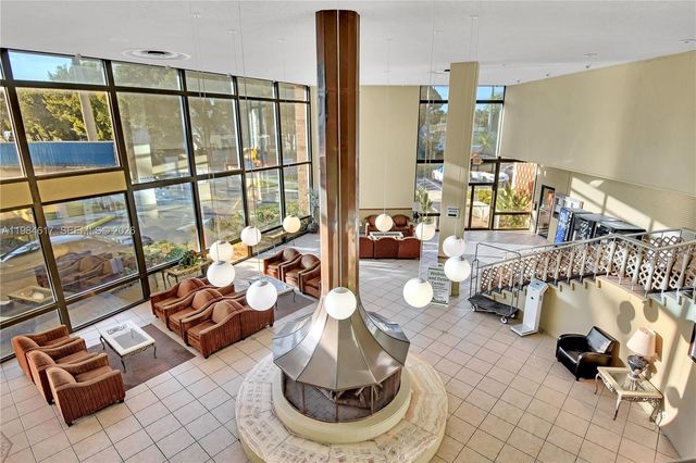 26 W Diplomat Pkwy 2229, Hallandale Beach, FL 33009