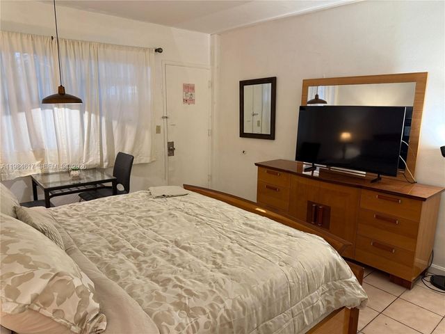 26 W Diplomat Pkwy 2229, Hallandale Beach, FL 33009