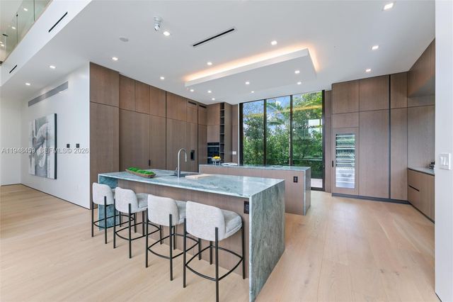 5845 SW 130th Ter, Pinecrest, FL 33156