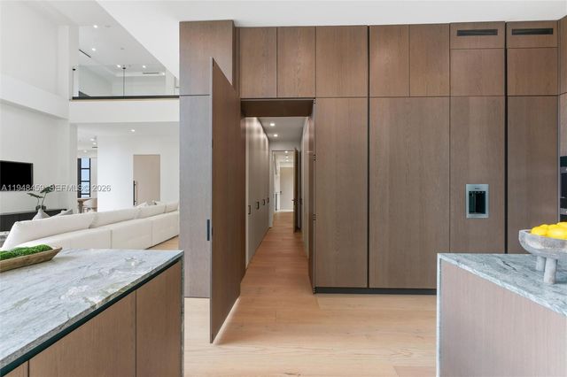 5845 SW 130th Ter, Pinecrest, FL 33156