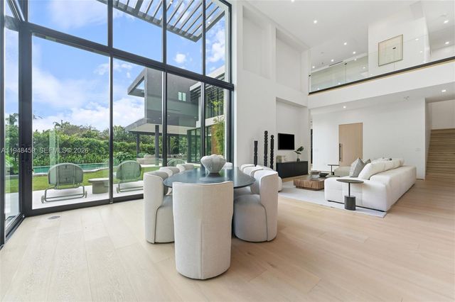 5845 SW 130th Ter, Pinecrest, FL 33156