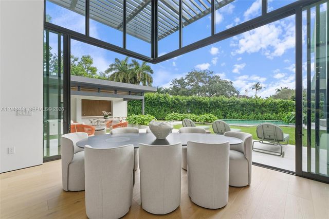 5845 SW 130th Ter, Pinecrest, FL 33156