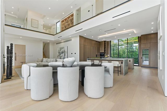 5845 SW 130th Ter, Pinecrest, FL 33156