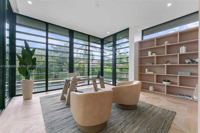 5845 SW 130th Ter, Pinecrest, FL 33156