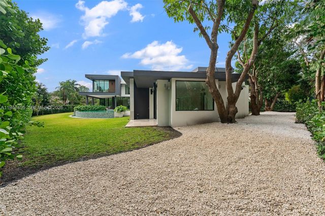 5845 SW 130th Ter, Pinecrest, FL 33156