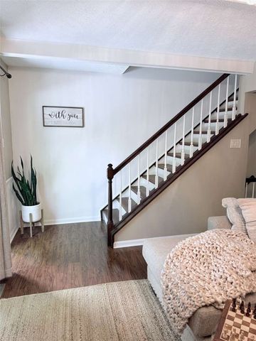 2764 Bingham, Upper St Clair, PA 15241