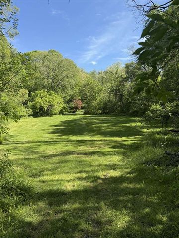 2764 Bingham, Upper St Clair, PA 15241