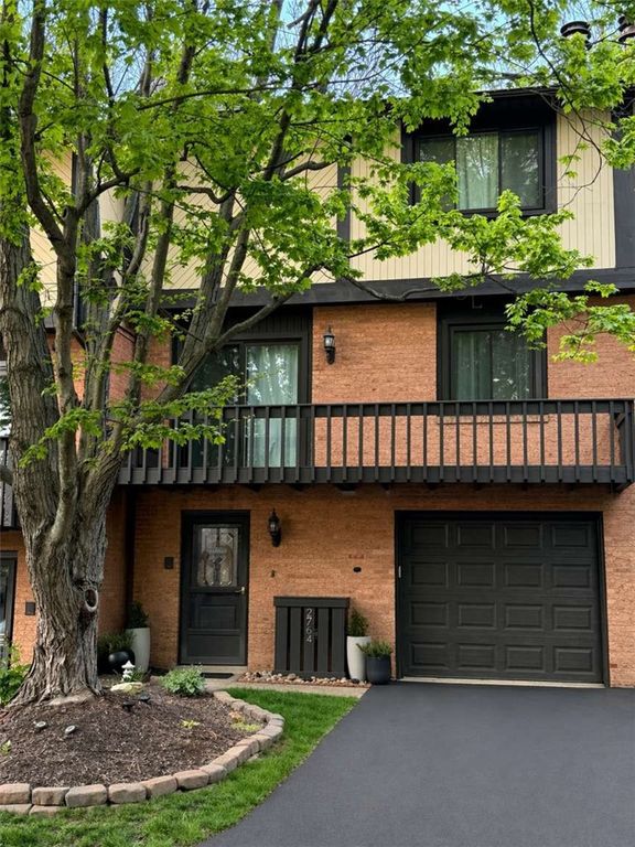 2764 Bingham, Upper St Clair, PA 15241