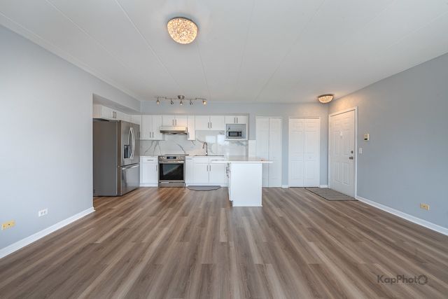 7316 40th Street 4D, Lyons, IL 60534