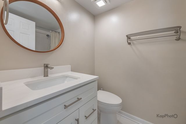 7316 40th Street 4D, Lyons, IL 60534